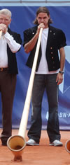 Picture of Roger Federer - federer_horn.jpg