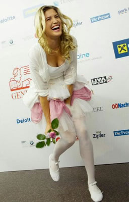 Picture of Eugenie Bouchard - bouchard-tw-142.jpg