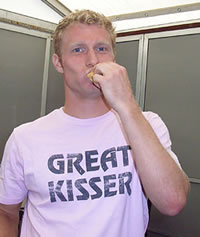 Picture of Dmitry Tursunov - tursunov-shirt.jpg